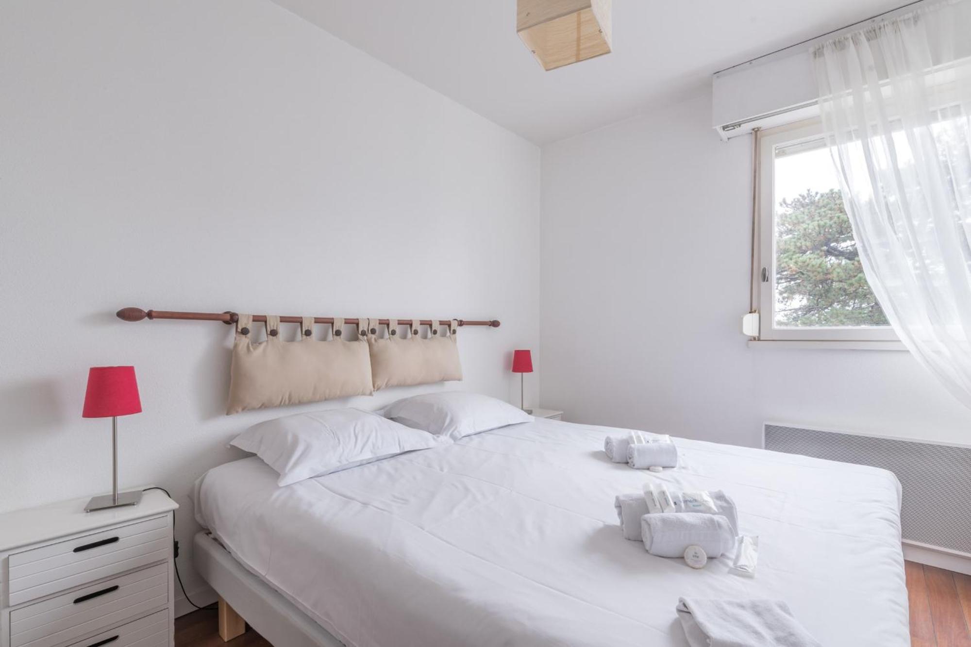 Appartement A 200M De Thalassospa Pornic Exterior photo